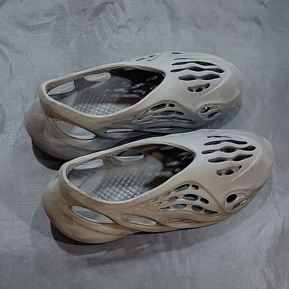 ADIDAS YEEZY FOAM RUNNER 'STONE SAGE (TD) - Picture 7 of 16